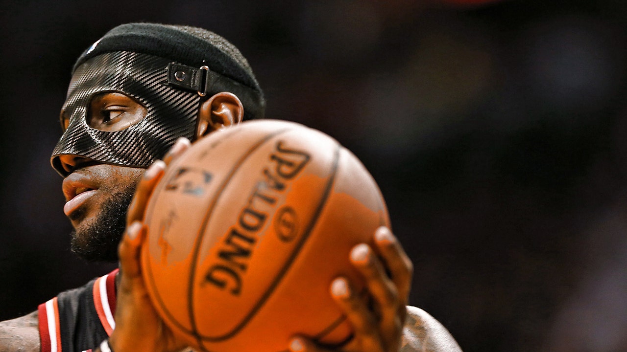 James scores 31 in a mask to lead Heat over Knicks